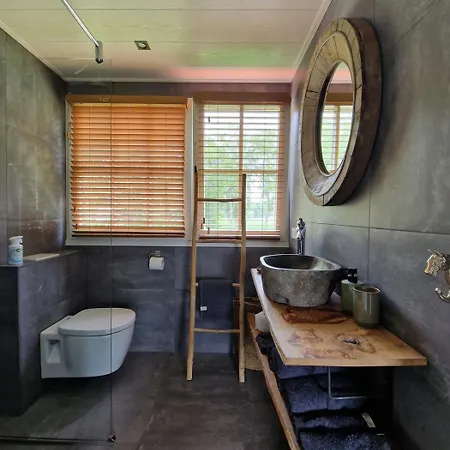 Hoeve Happiness - Ontbijt Inbegrepen - Wellness Aanwezig 4* Voorthuizen