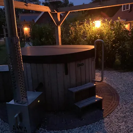 Bed & Breakfast Hoeve Happiness - Ontbijt Inbegrepen - Wellness Aanwezig