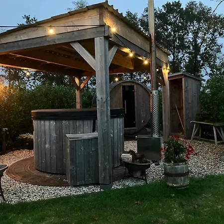 ベッド・アンド・ブレックファスト Hoeve Happiness - Ontbijt Inbegrepen - Wellness Aanwezig