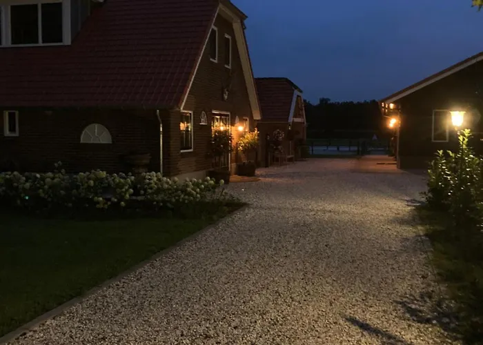 Hoeve Happiness - Ontbijt Inbegrepen - Wellness Aanwezig Bed & Breakfast