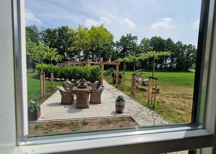 Hoeve Happiness - Ontbijt Inbegrepen - Wellness Aanwezig Bed & Breakfast