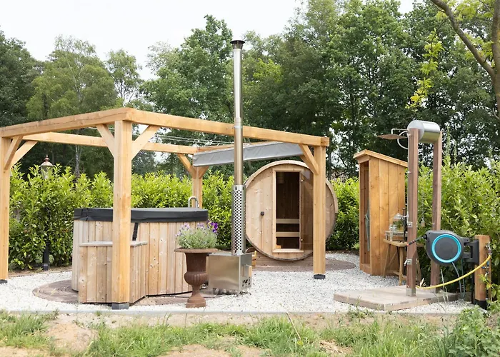 Hoeve Happiness - Ontbijt Inbegrepen - Wellness Aanwezig Bed & Breakfast