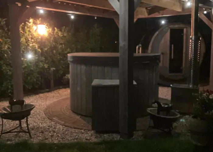 Couette-café Hoeve Happiness - Ontbijt Inbegrepen - Wellness Aanwezig 4*