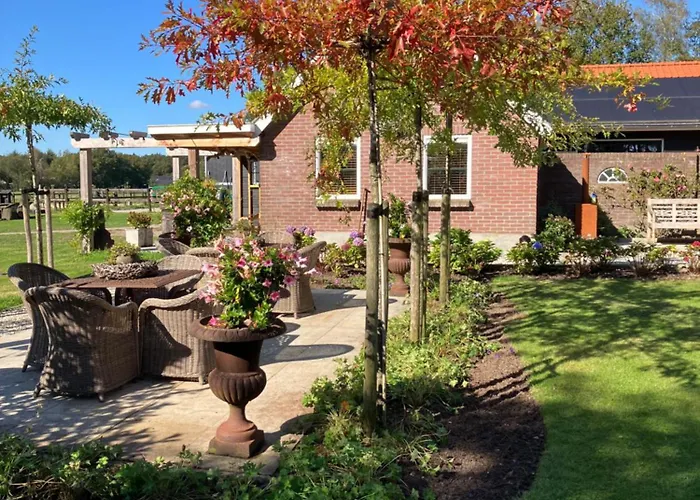 Hoeve Happiness - Ontbijt Inbegrepen - Wellness Aanwezig Bed & Breakfast