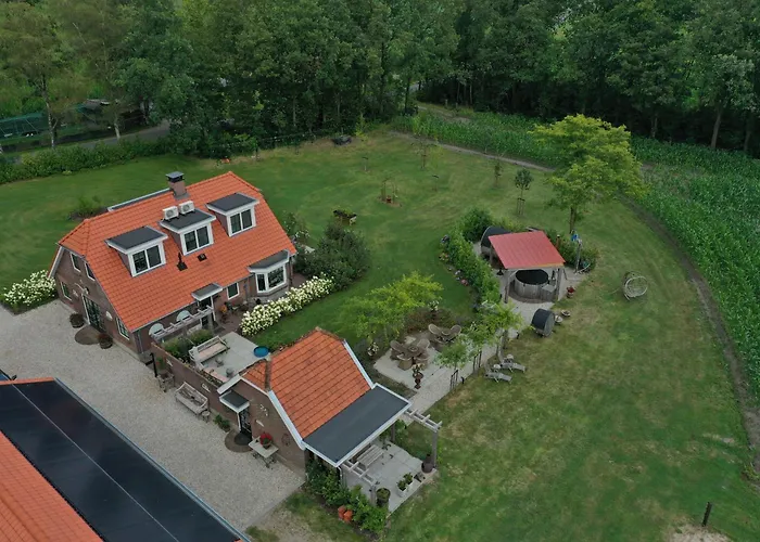 Bed & Breakfast Hoeve Happiness - Ontbijt Inbegrepen - Wellness Aanwezig 4*