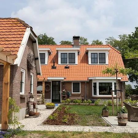 Hoeve Happiness - Ontbijt Inbegrepen - Wellness Aanwezig Bed and breakfast Voorthuizen