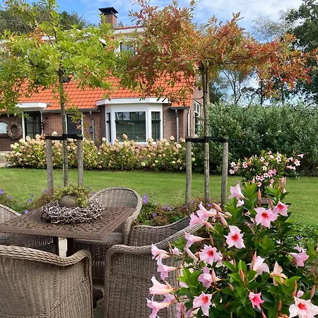 Bed & Breakfast Hoeve Happiness - Ontbijt Inbegrepen - Wellness Aanwezig Voorthuizen